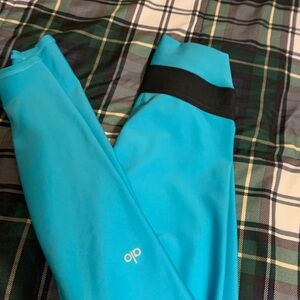 ALO leggings xtra small and small topTurquoise and Black